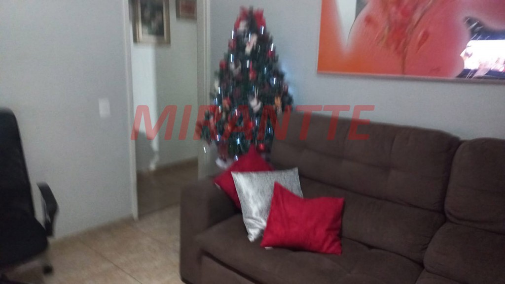 Sobrado de 200m² com 2 quartos em Chora Menino