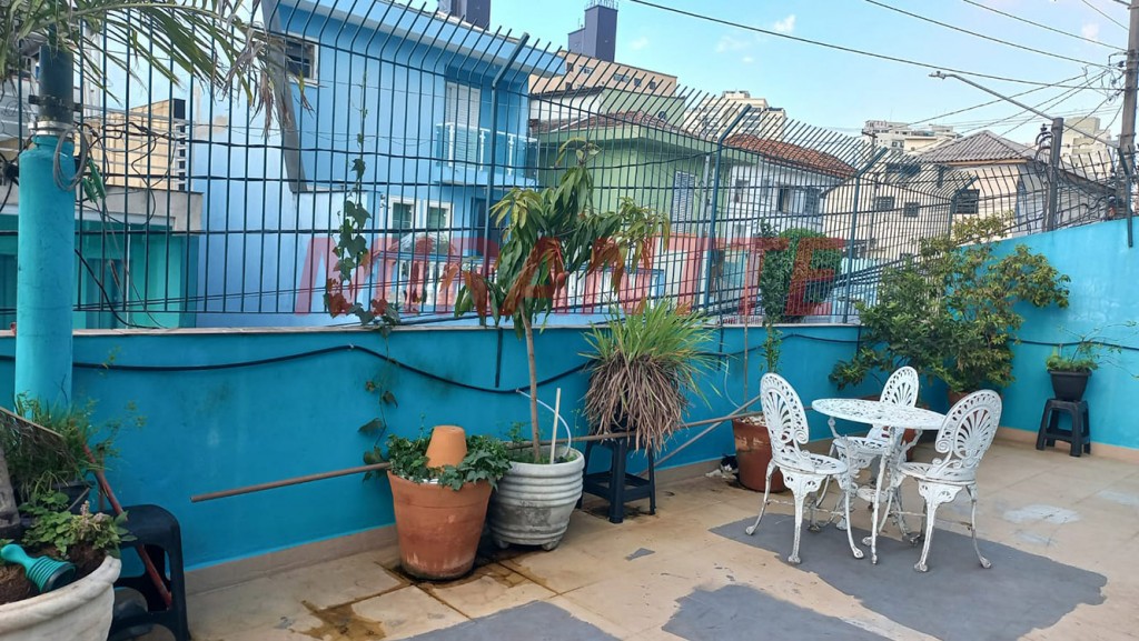 Sobrado de 200m² com 2 quartos em Chora Menino