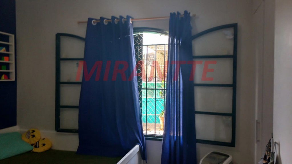 Sobrado de 200m² com 2 quartos em Chora Menino