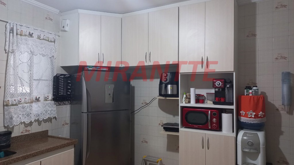 Sobrado de 200m² com 2 quartos em Chora Menino