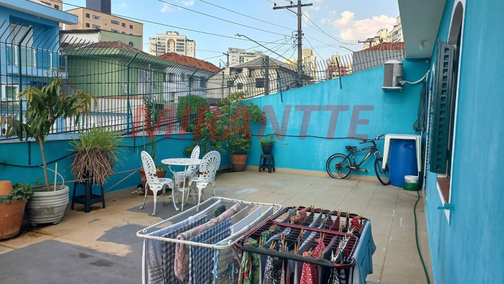 Sobrado de 200m² com 2 quartos em Chora Menino