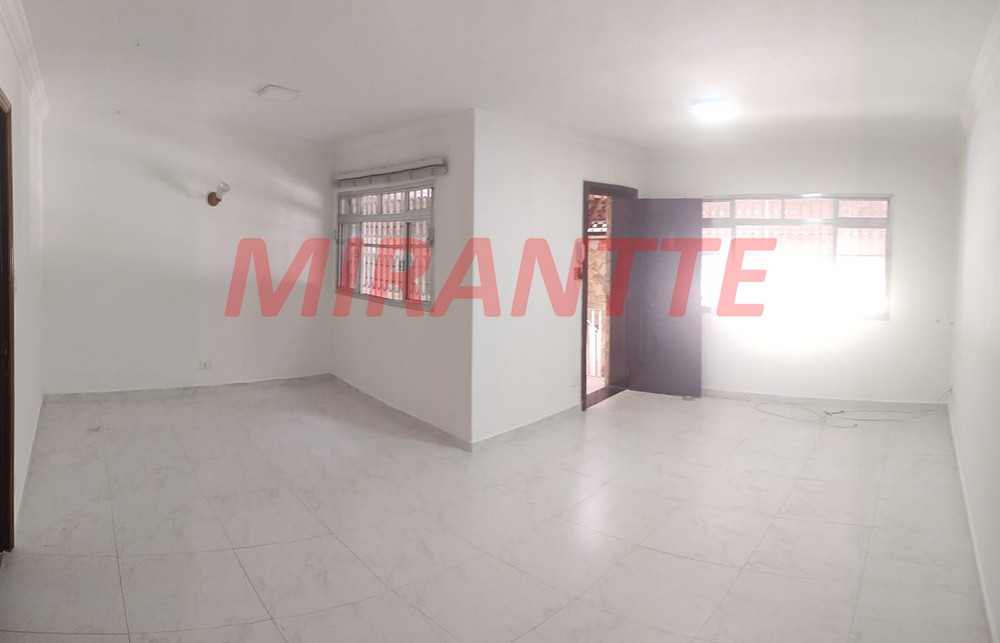 Sobrado com 3 quartos em Barro Branco