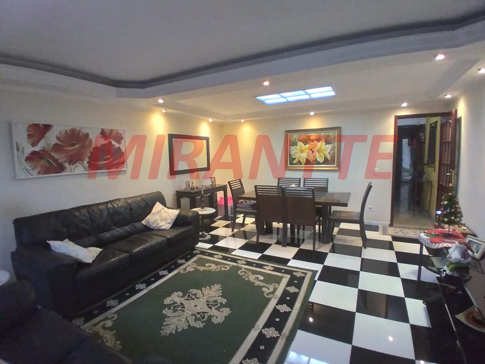 Sobrado de 280m² com 3 quartos em Parque Continental