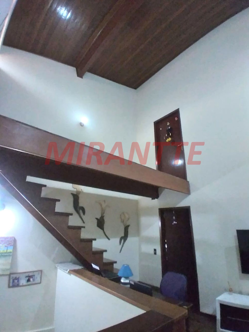 Sobrado de 280m² com 3 quartos em Parque Continental