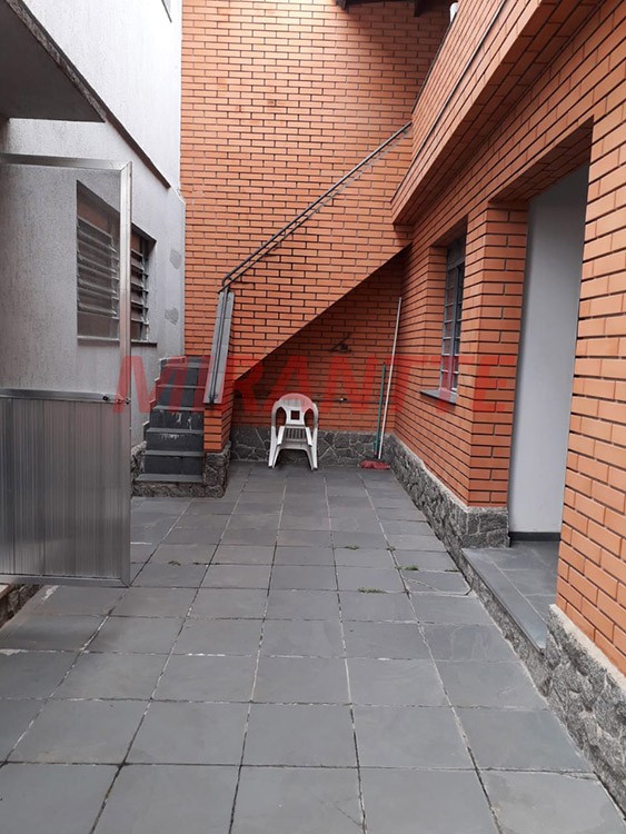 Sobrado de 230m² com 3 quartos em Imirim