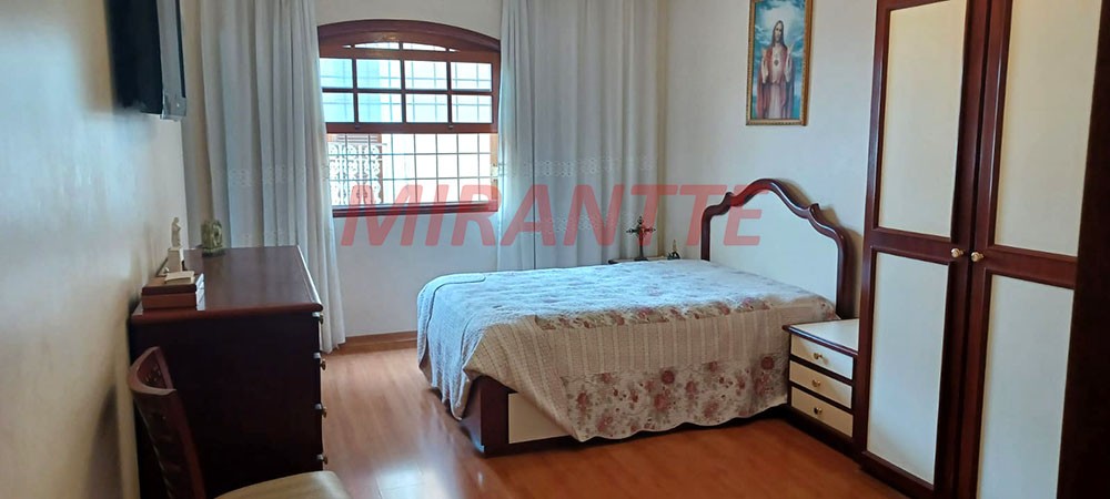 Sobrado de 421m² com 3 quartos em Vila Rosália
