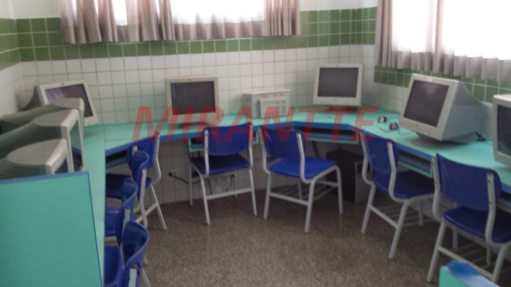 Comercial de 600m² em Freguesia do Ó