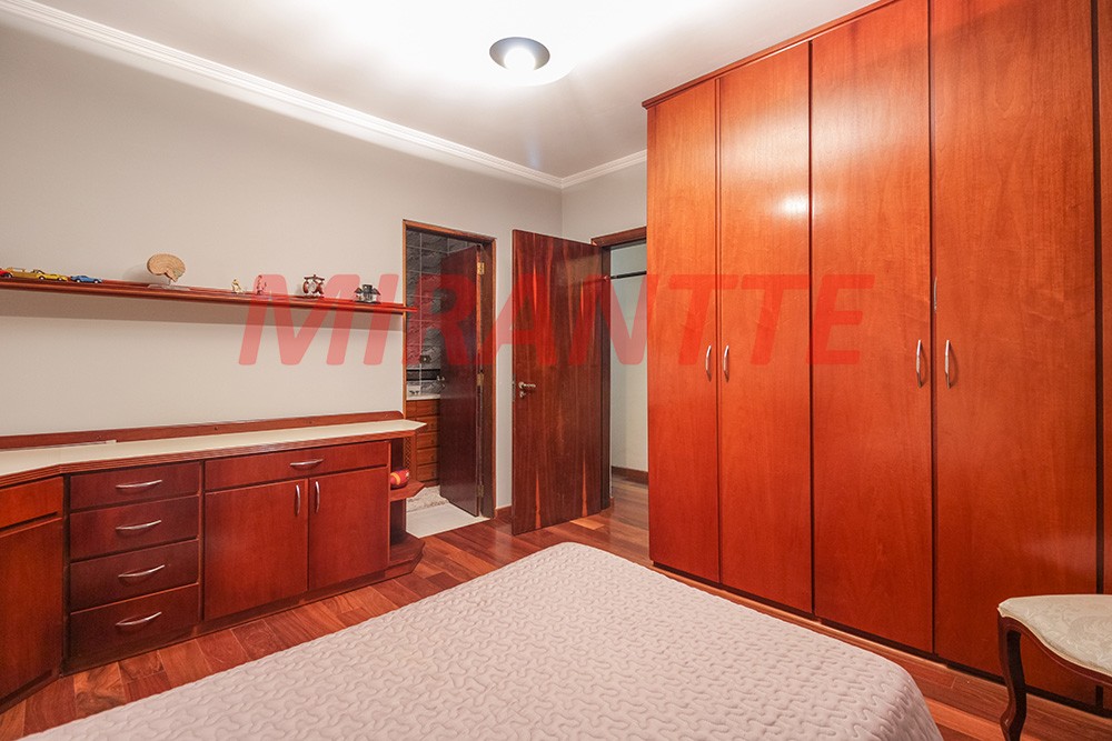 Sobrado de 501m² com 3 quartos em Horto Florestal