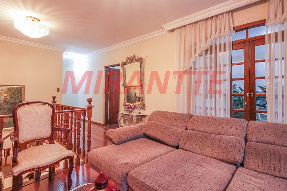Sobrado de 501m² com 3 quartos em Horto Florestal