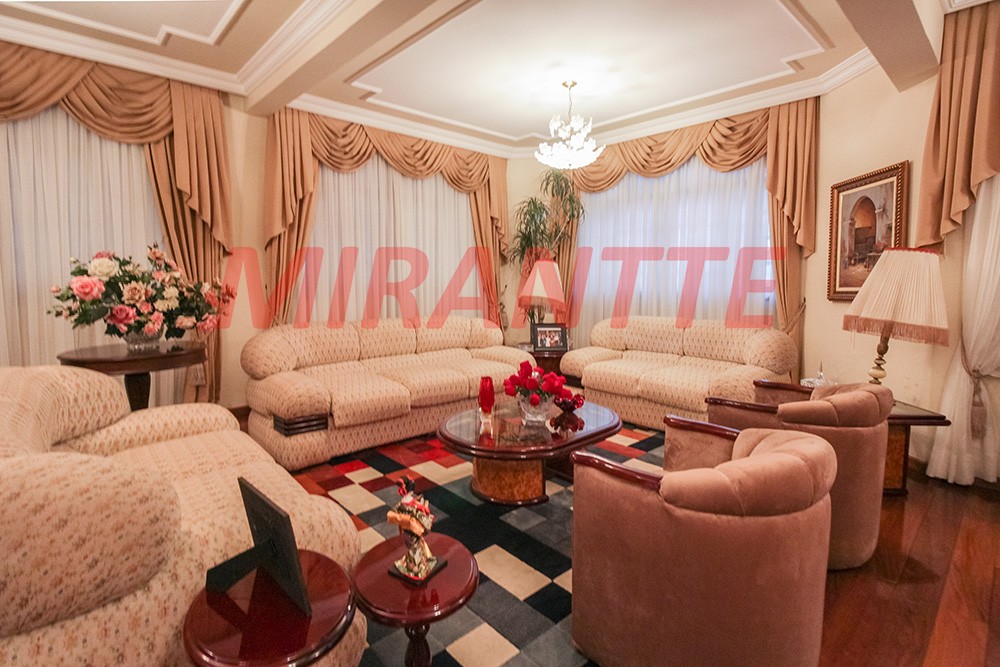 Sobrado de 501m² com 3 quartos em Horto Florestal