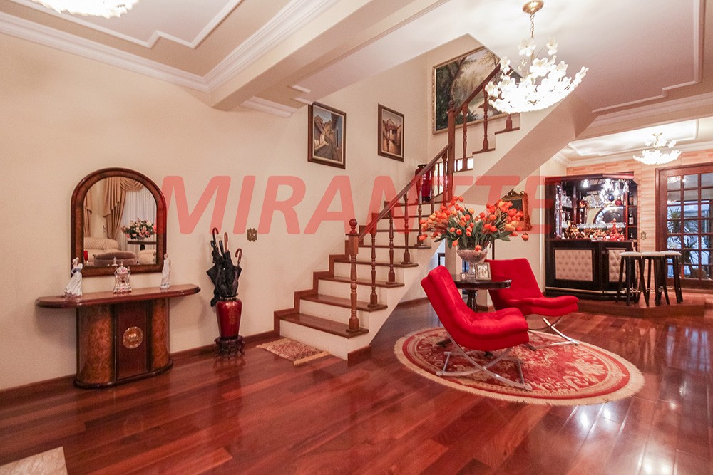 Sobrado de 501m² com 3 quartos em Horto Florestal