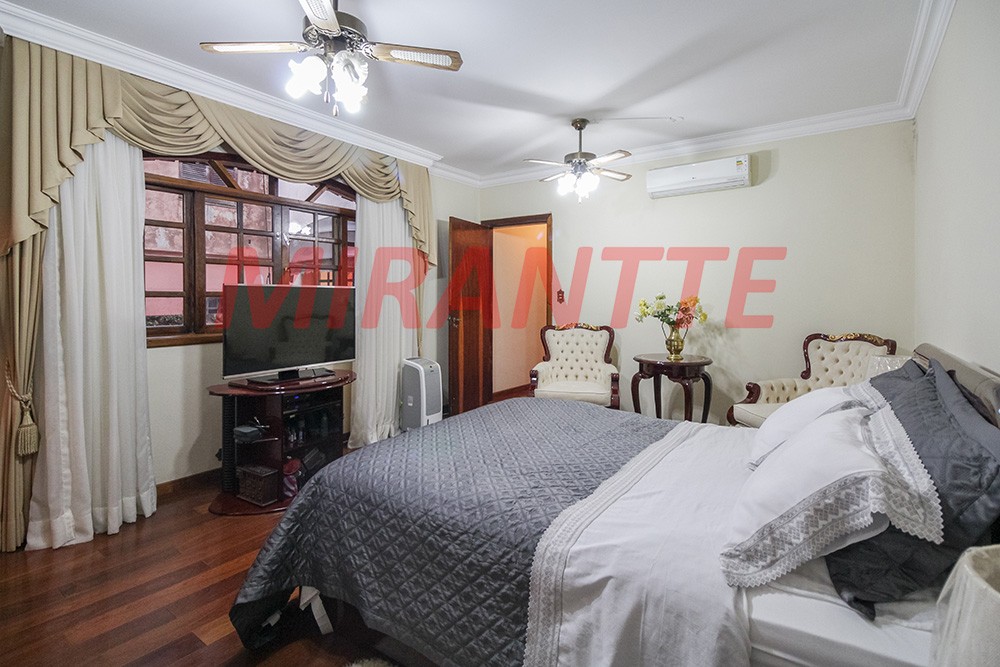 Sobrado de 501m² com 3 quartos em Horto Florestal