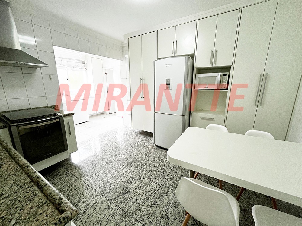 Apartamento de 116m² com 3 quartos em Santa Teresinha
