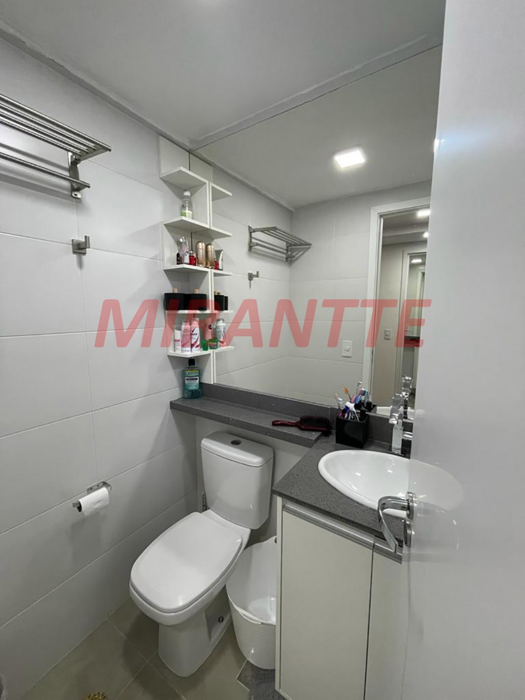 Apartamento de 40m² com 2 quartos em Jardim Paraiso