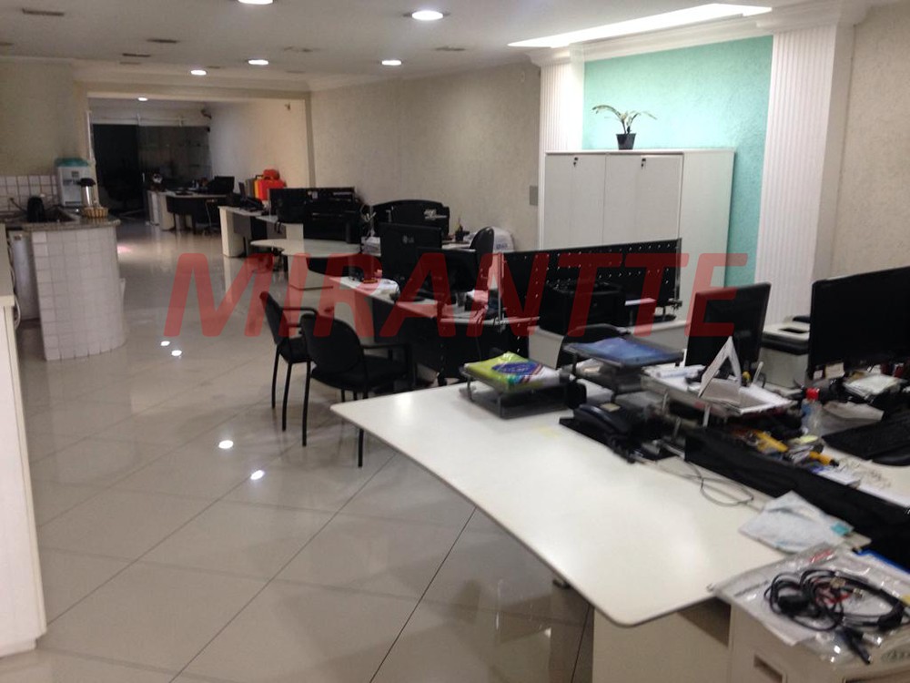 Comercial de 350m² em Santana