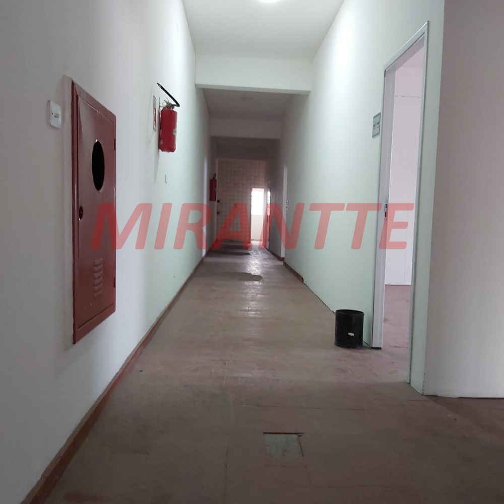 Comercial de 995m² em Vila Medeiros