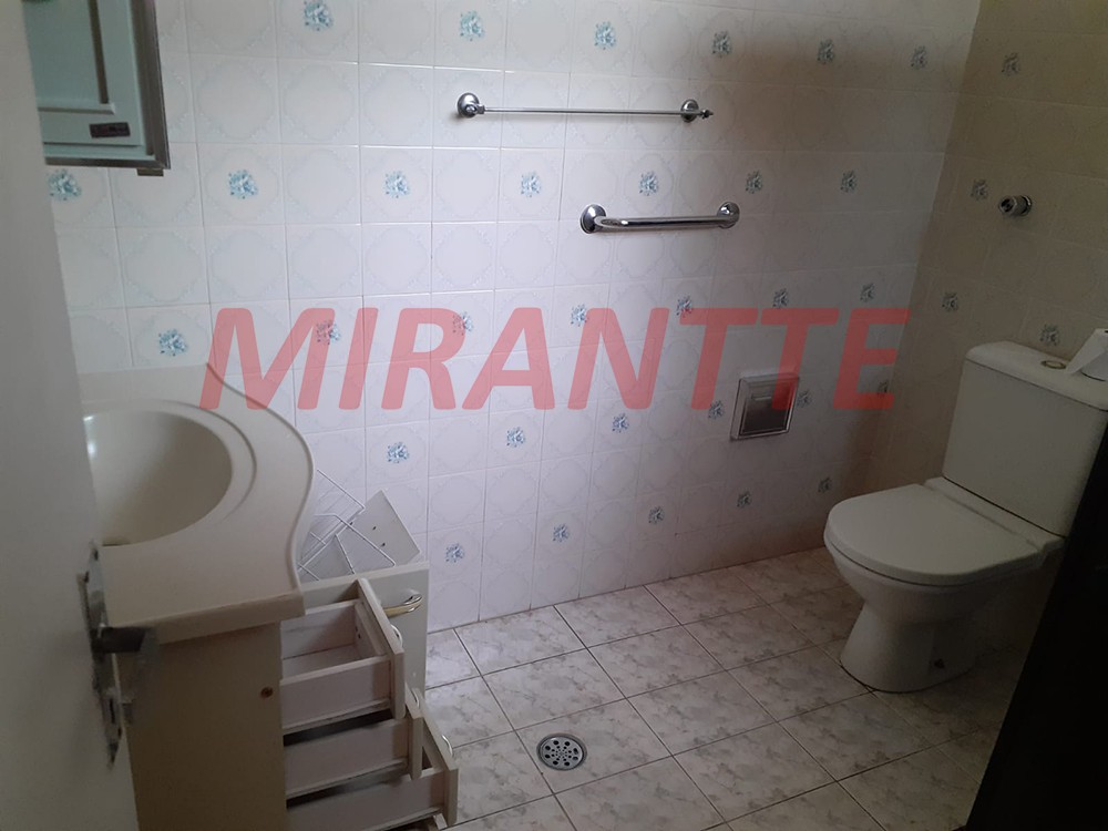 Sobrado de 140m² com 2 quartos em Vila Maria Baixa