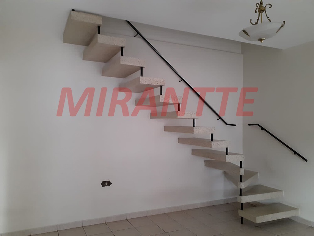 Sobrado de 140m² com 2 quartos em Vila Maria Baixa