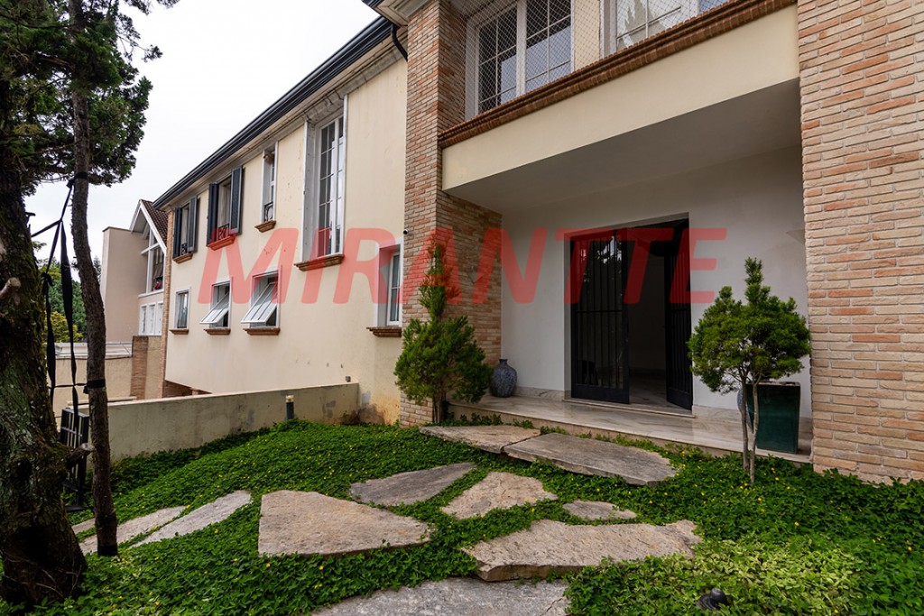 Sobrado de 956m² com 5 quartos em Cidade Jardim