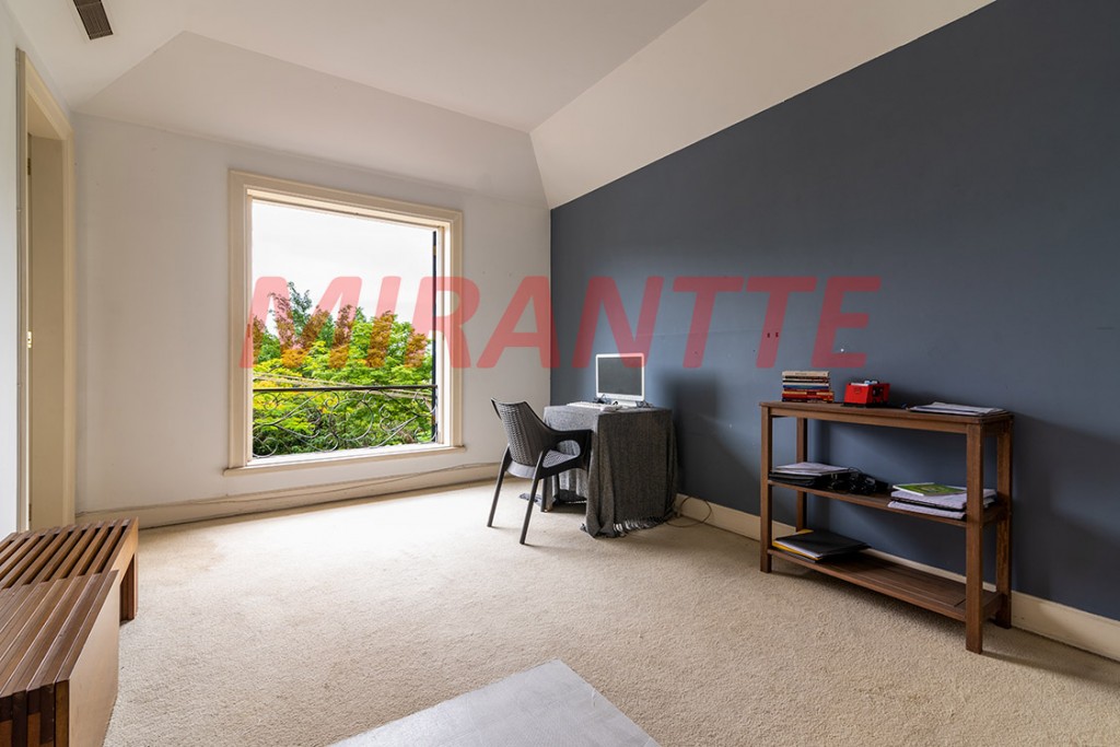 Sobrado de 956m² com 5 quartos em Cidade Jardim