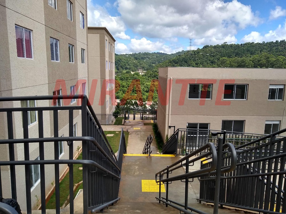 Apartamento com 2 quartos em Horto Florestal