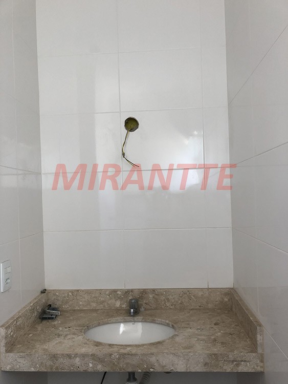 Cond. fechado de 110m² com 3 quartos em Vila Gustavo