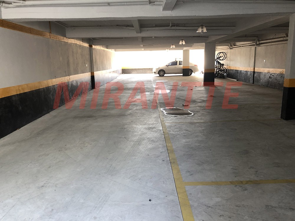 Cond. fechado de 110m² com 3 quartos em Vila Gustavo