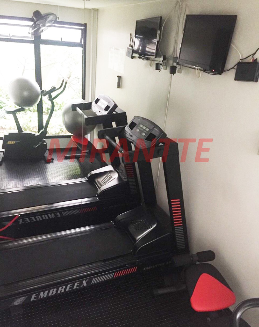 Apartamento de 98m² com 3 quartos em Santa Cecilia