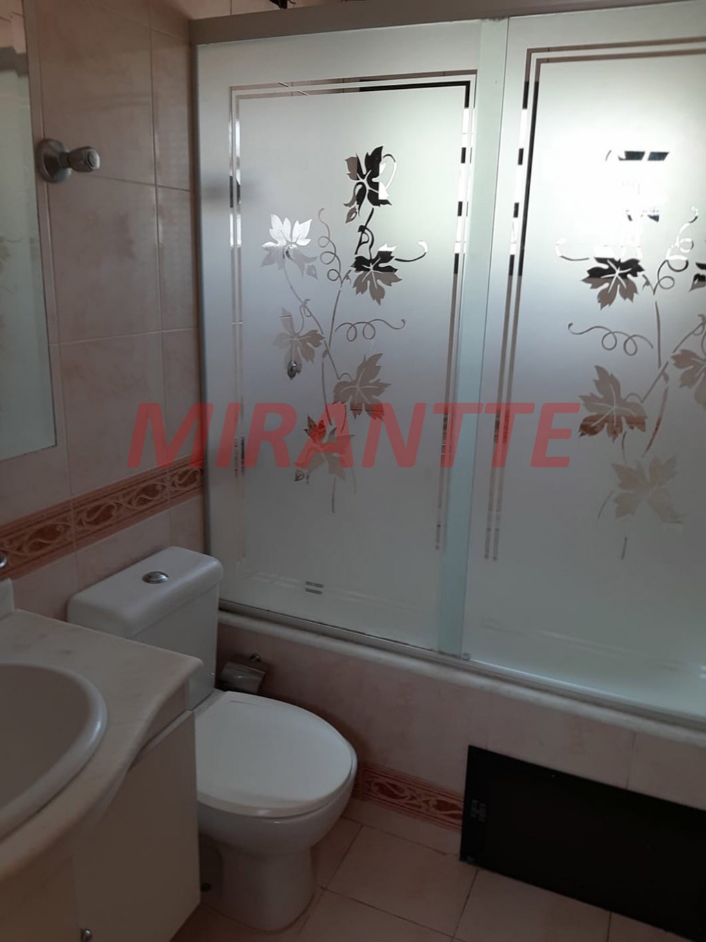 Sobrado de 220m² com 6 quartos em Vila Maria Alta