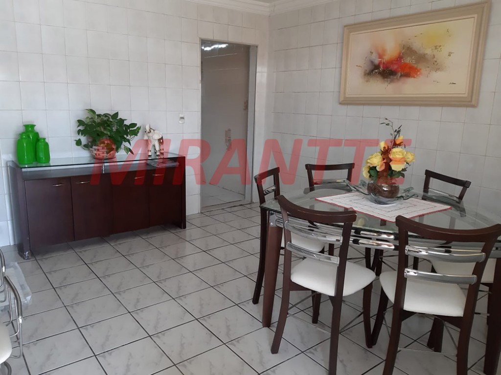 Sobrado de 220m² com 6 quartos em Vila Maria Alta