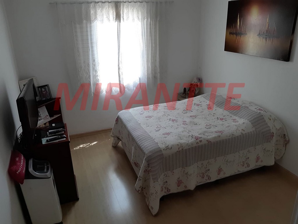Sobrado de 220m² com 6 quartos em Vila Maria Alta