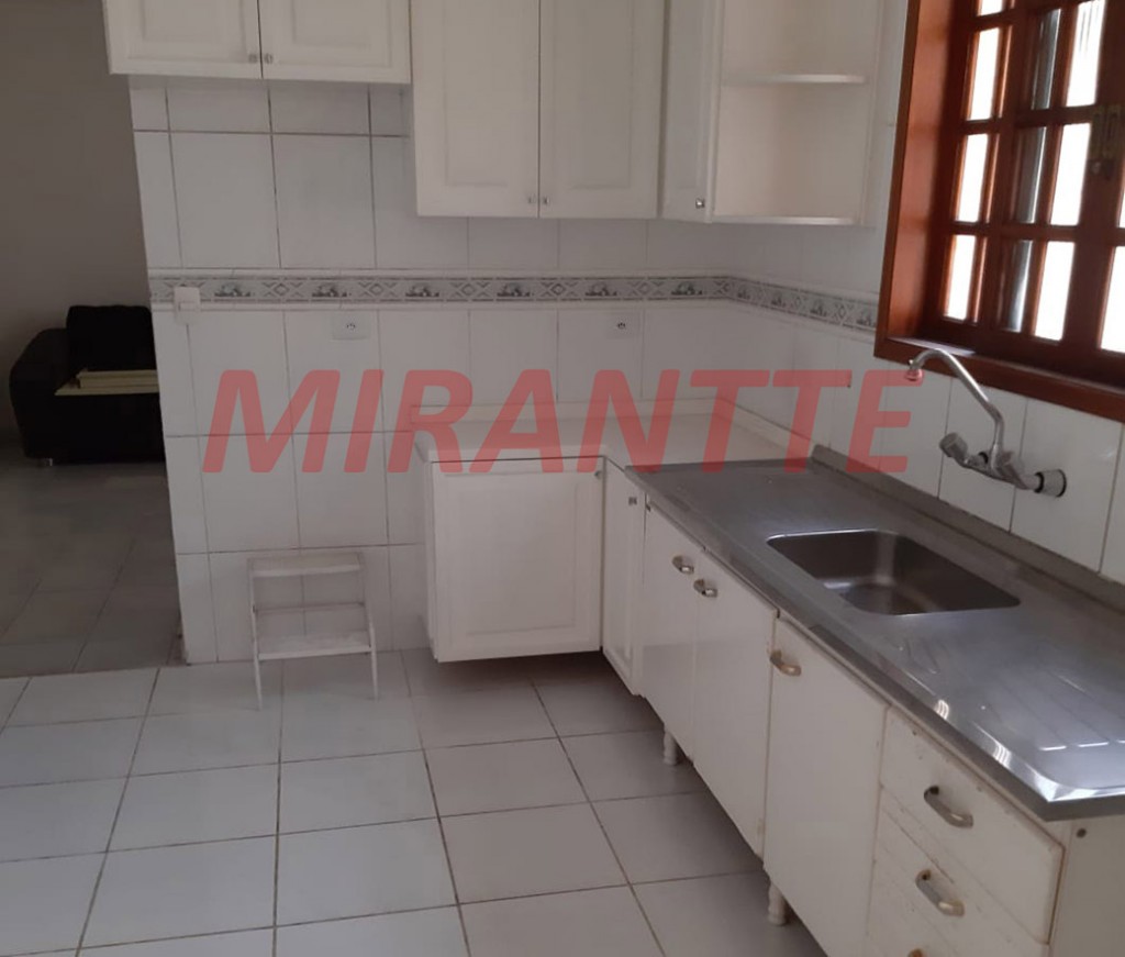 Sobrado de 220m² com 6 quartos em Vila Maria Alta