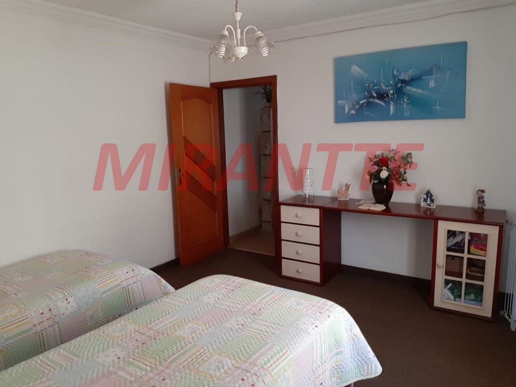 Sobrado de 220m² com 6 quartos em Vila Maria Alta