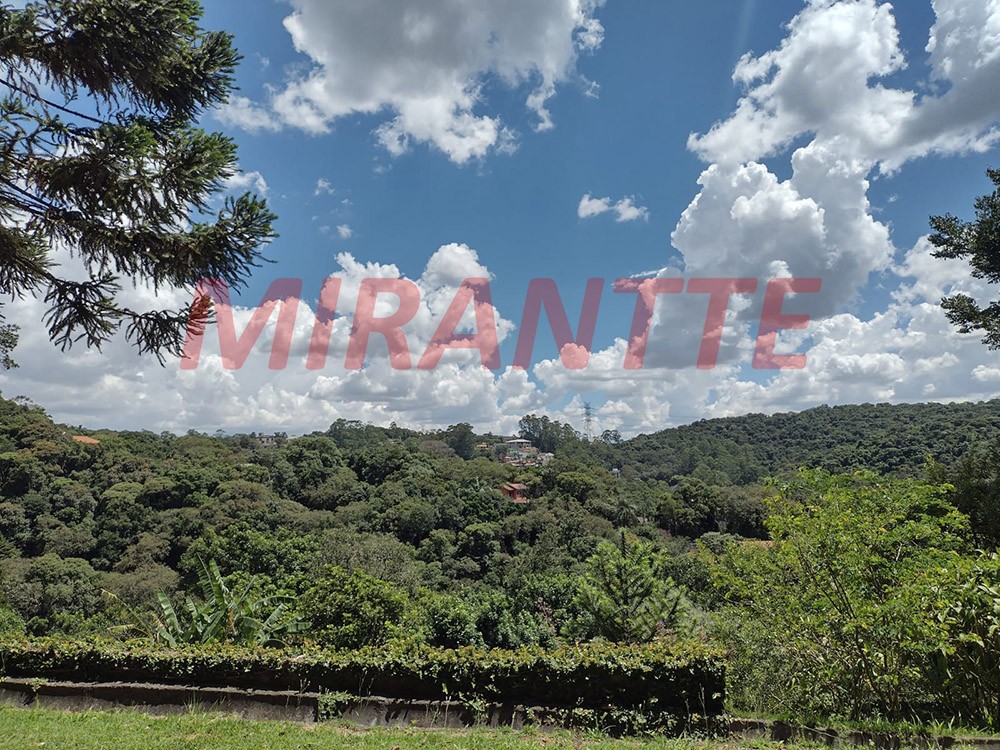 Terreno de 1.191m² em Serra da Cantareira