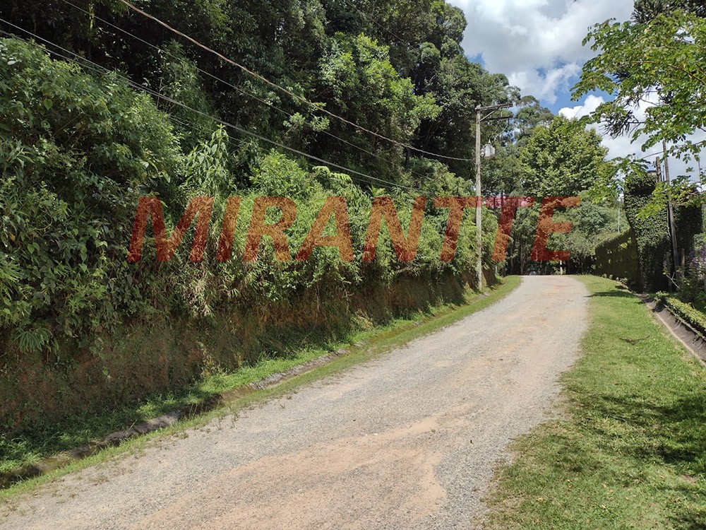 Terreno de 1.191m² em Serra da Cantareira