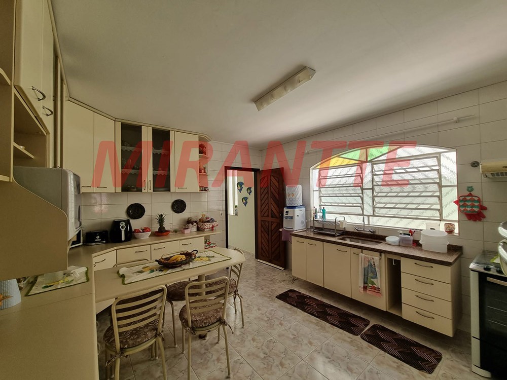 Sobrado de 122m² com 3 quartos em Cachoeirinha