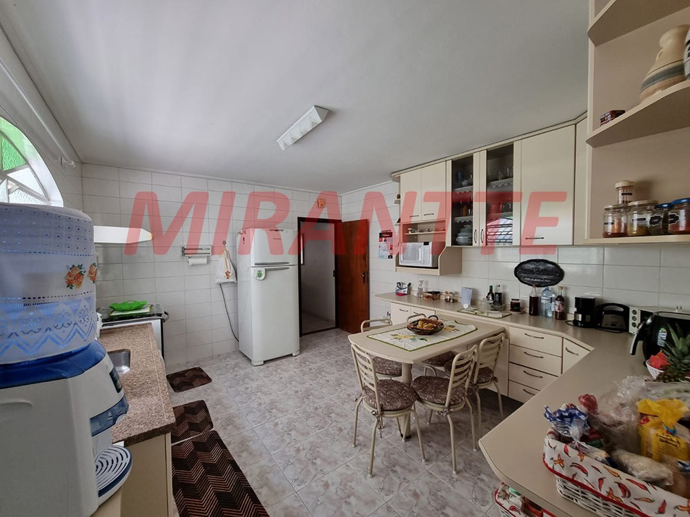 Sobrado de 122m² com 3 quartos em Cachoeirinha
