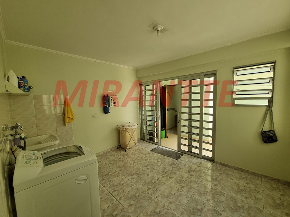 Sobrado de 122m² com 3 quartos em Cachoeirinha