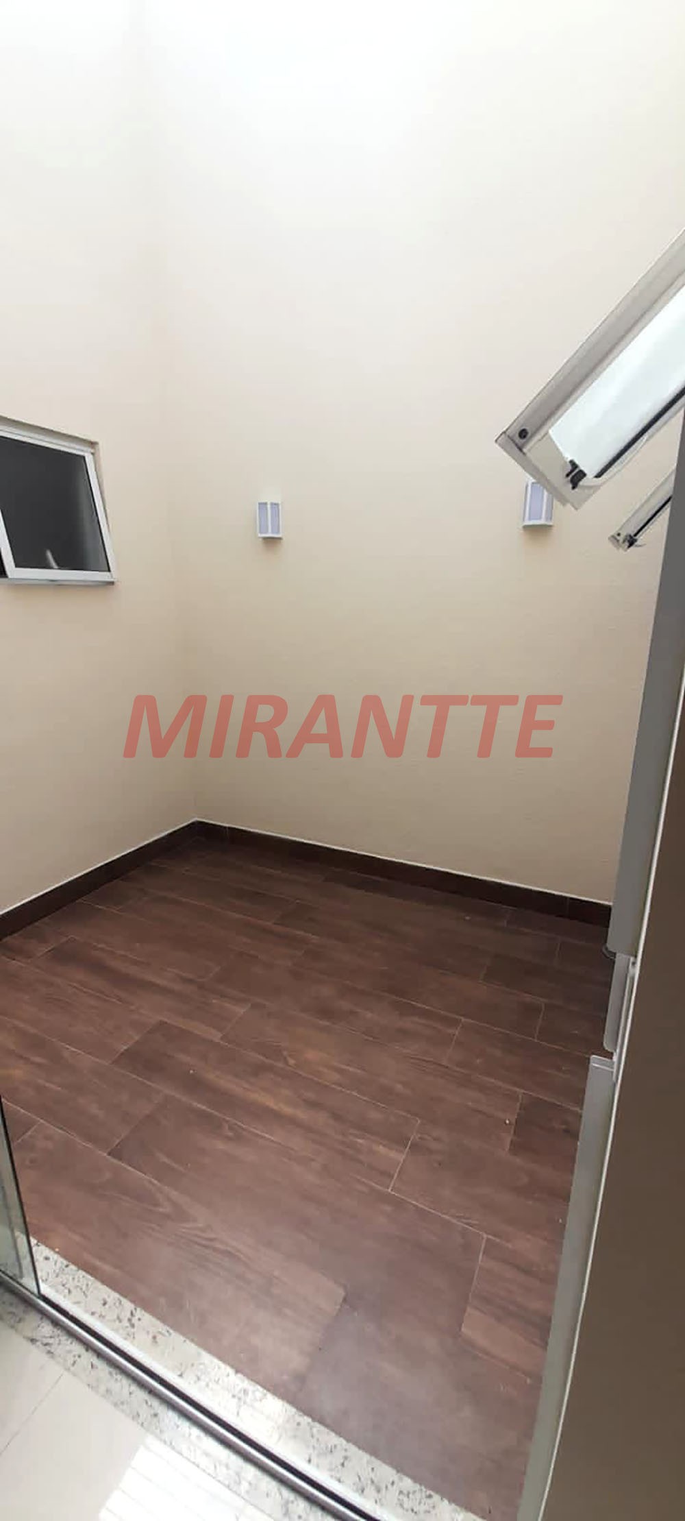 Casa terrea de 200m² com 3 quartos em Vila Maranduba