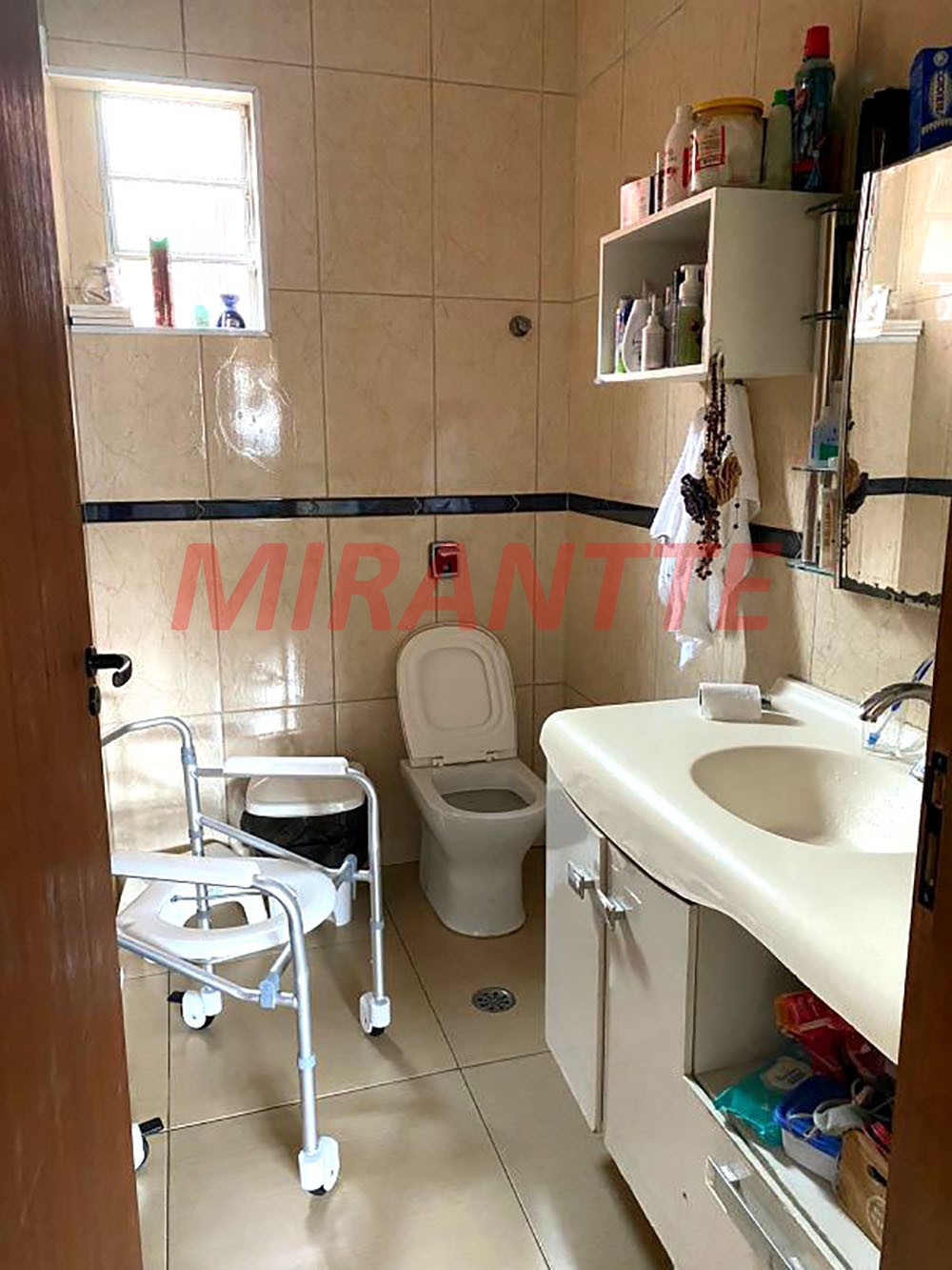 Sobrado com 3 quartos em Vila Augusta