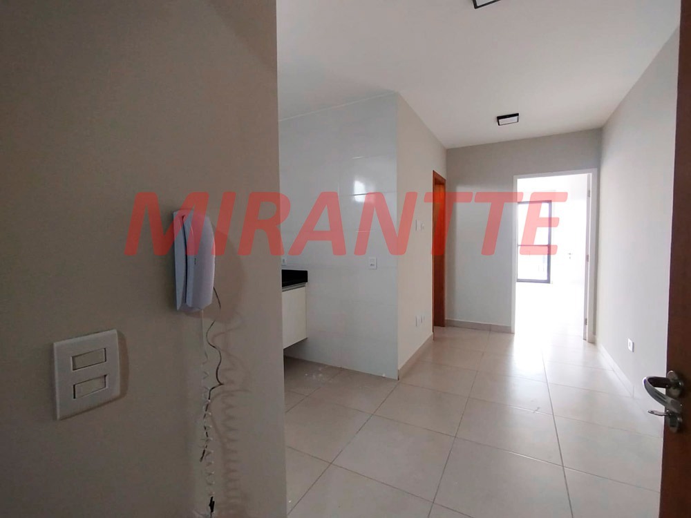 Apartamento de 38m² com 1 quartos em Água Fria
