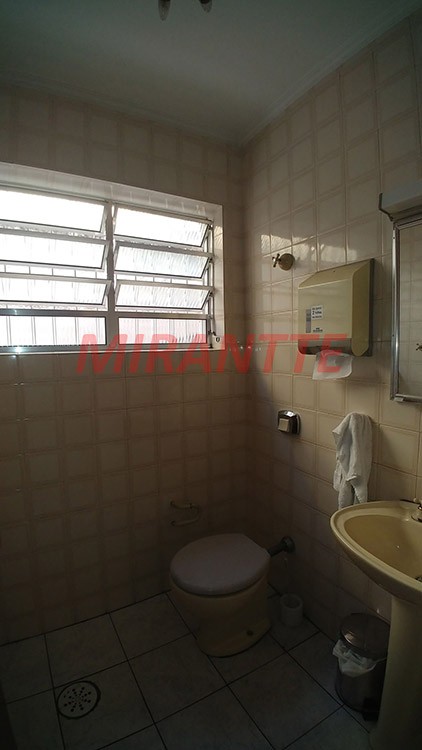 Comercial de 246m² em Vila Gopoúva