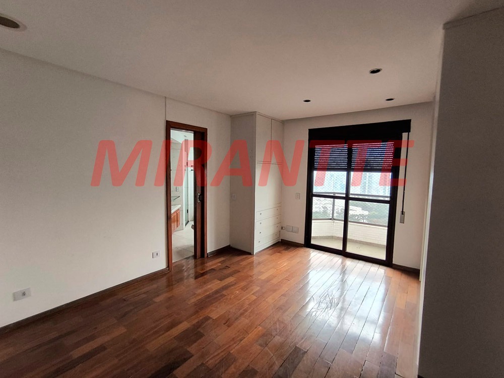 Cobertura de 350m² com 5 quartos em Santana