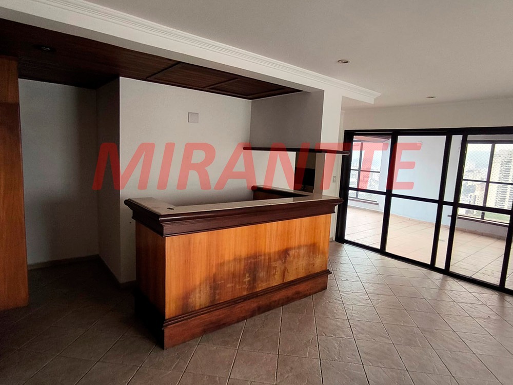 Cobertura de 350m² com 5 quartos em Santana