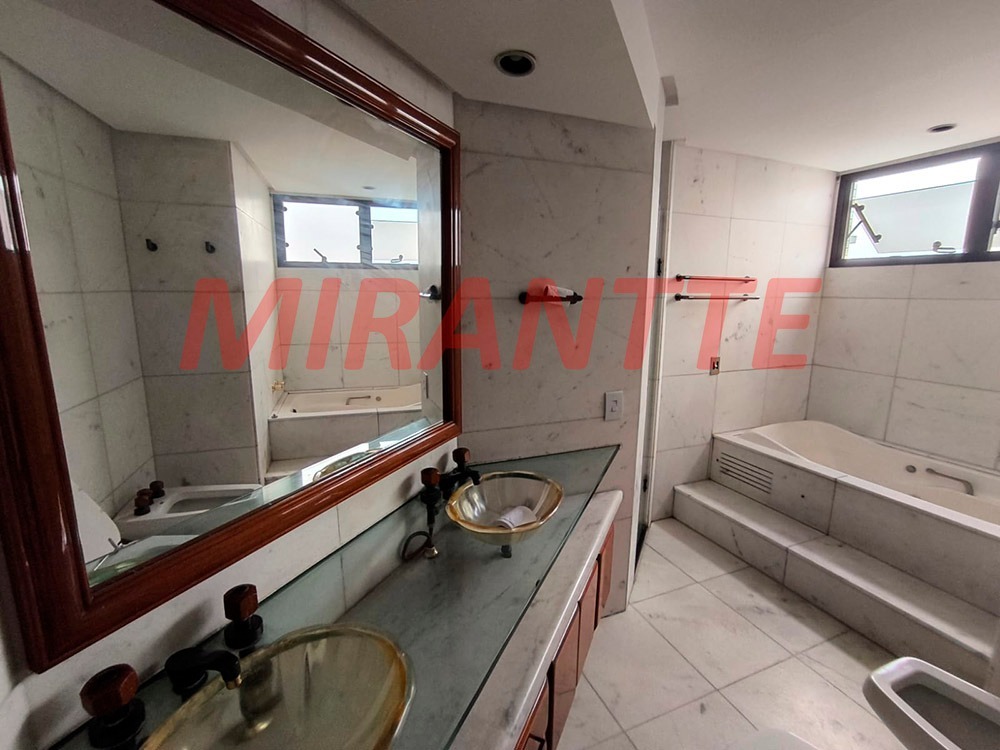 Cobertura de 350m² com 5 quartos em Santana