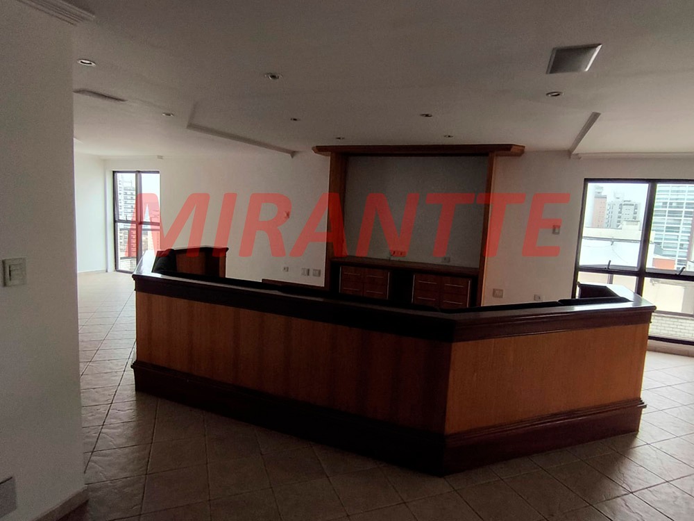 Cobertura de 350m² com 5 quartos em Santana