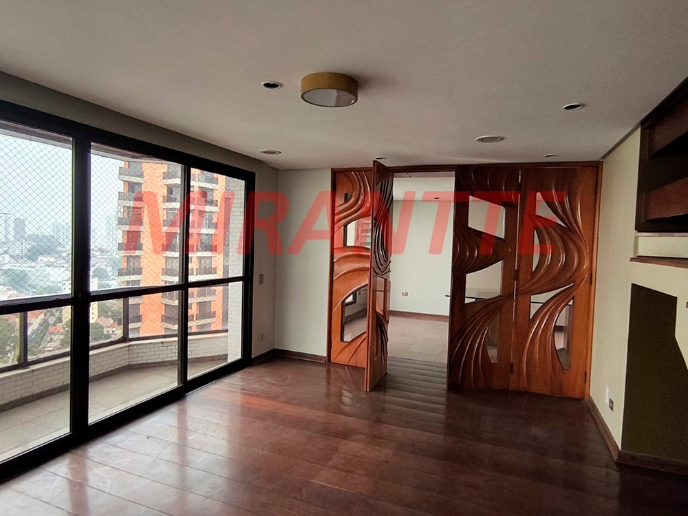 Cobertura de 350m² com 5 quartos em Santana