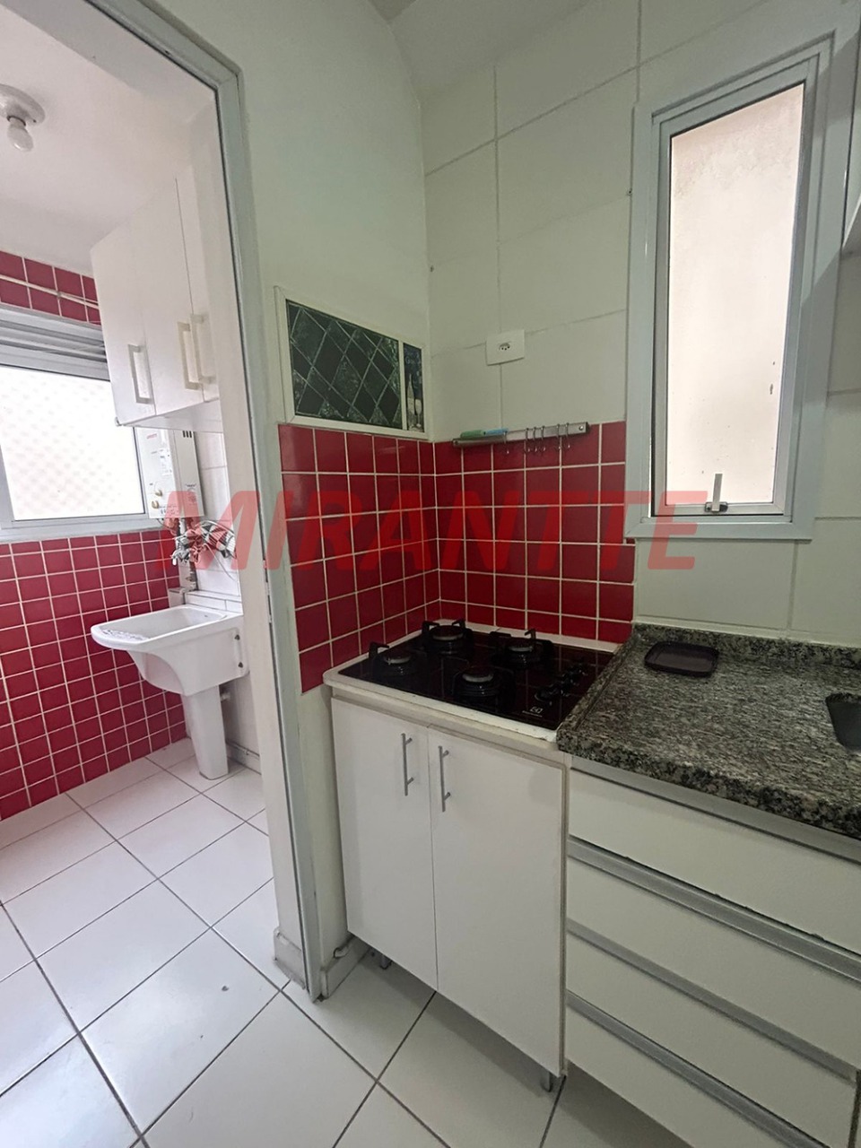 Apartamento de 54m² com 2 quartos em Parada Inglesa