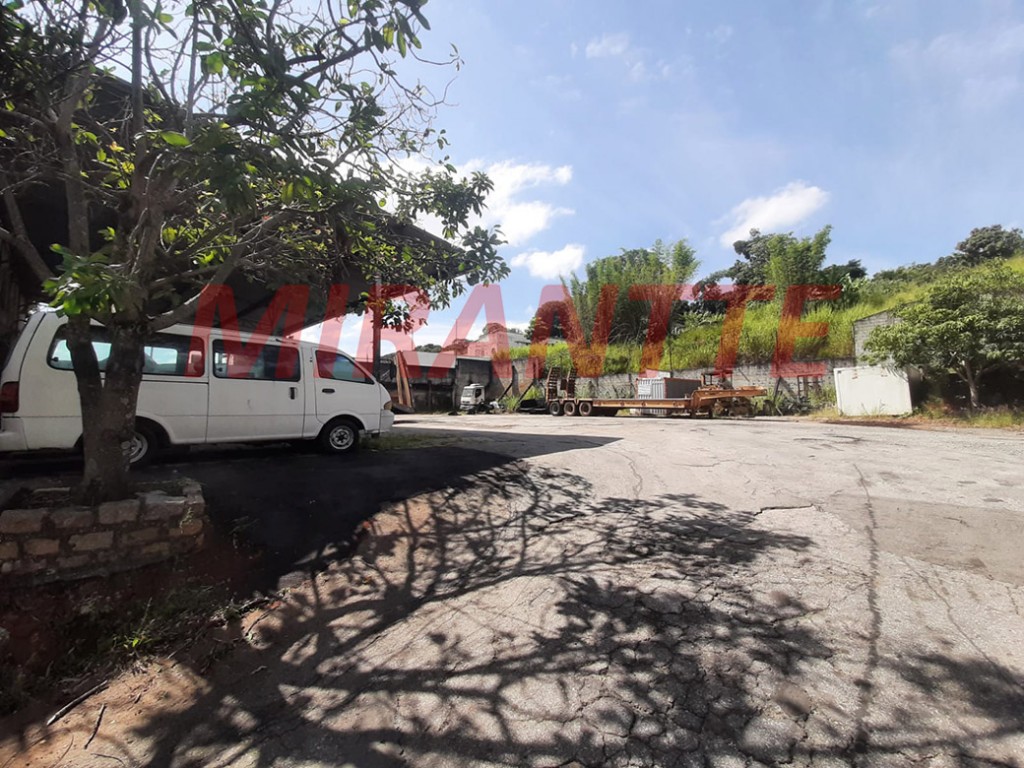 Terreno de 7500m² em Parque Anhanguera