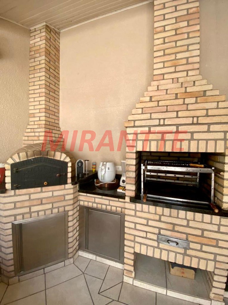 Cond. fechado de 400m² com 4 quartos em Horto Florestal